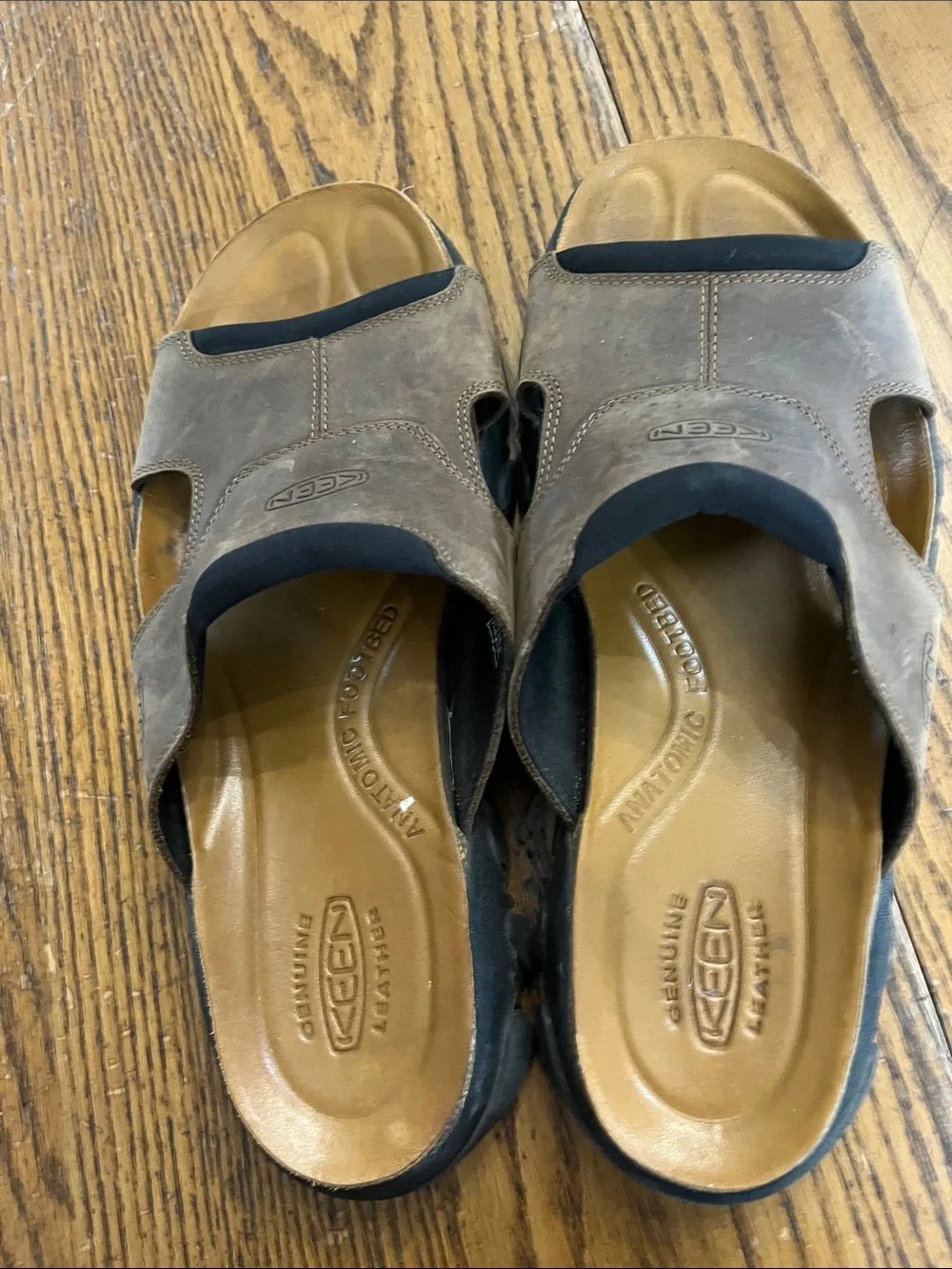 KEEN Men’s Brown Leather Slide Sandals with Black Trim